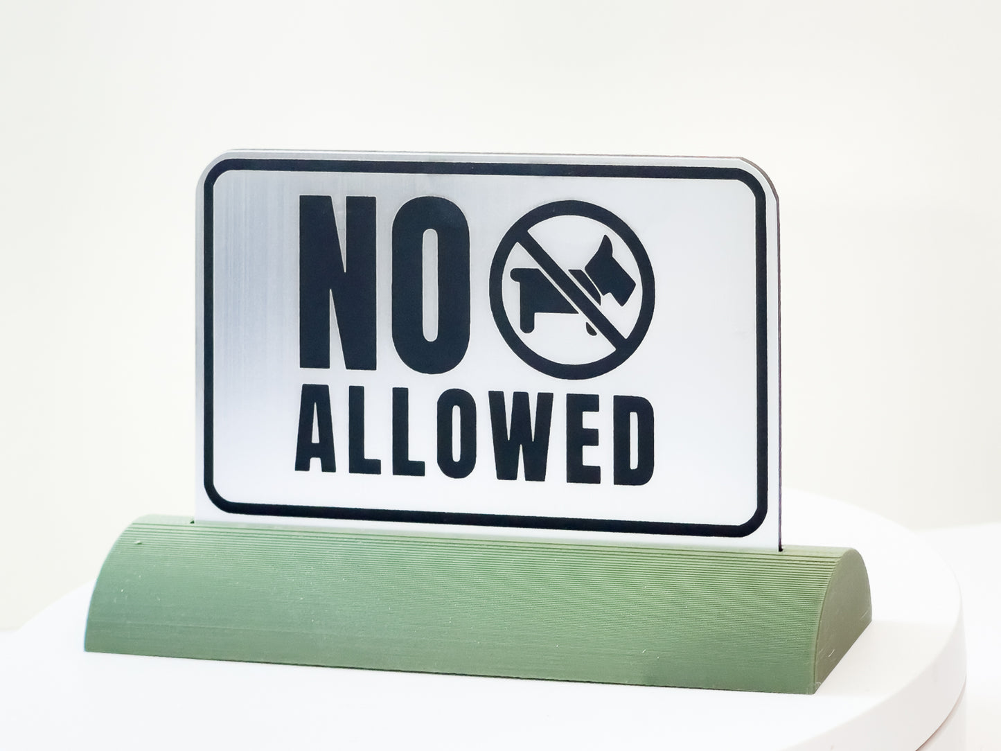 Acrylic "No Pets Allowed" Sign